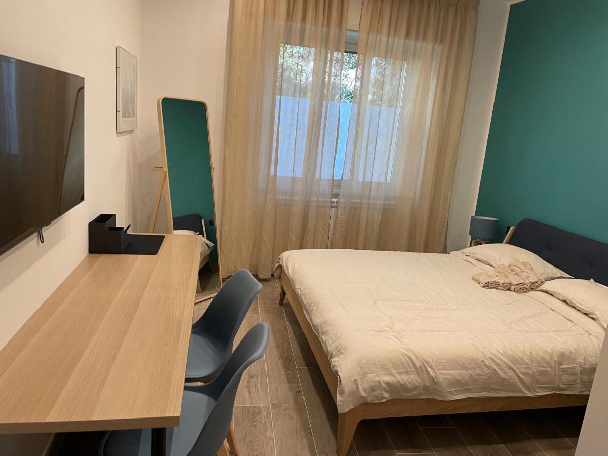 Crispi 74.1 - Apartment Napoli Esterno foto